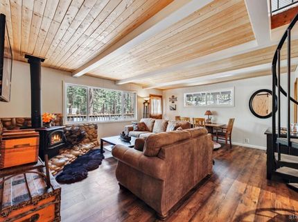 1462 Chinquapin Drive, South Lake Tahoe, CA 96150 Photo