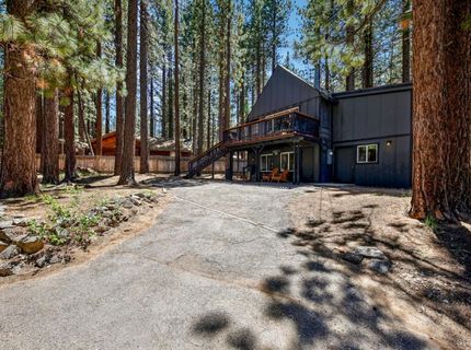 1462 Chinquapin Drive, South Lake Tahoe, CA 96150 Photo