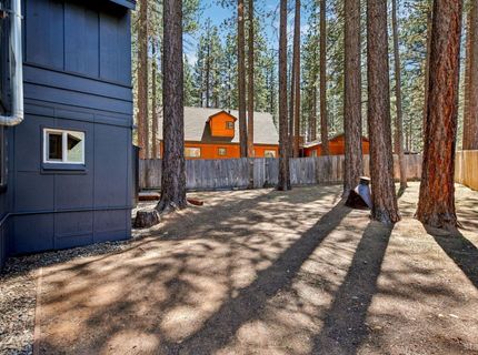 1462 Chinquapin Drive, South Lake Tahoe, CA 96150 Photo