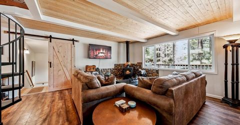 1462 Chinquapin Drive, South Lake Tahoe, CA 96150 Photo