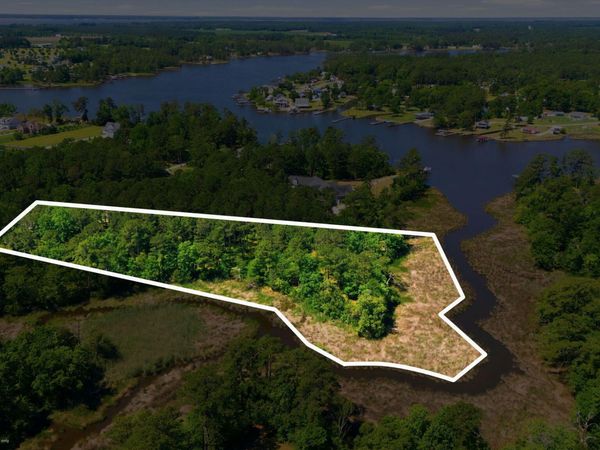 292 Southern Plantation Drive S, Oriental, NC 28571