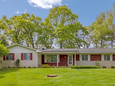 8887 Clark Road, Springfield Twp, MI 48346