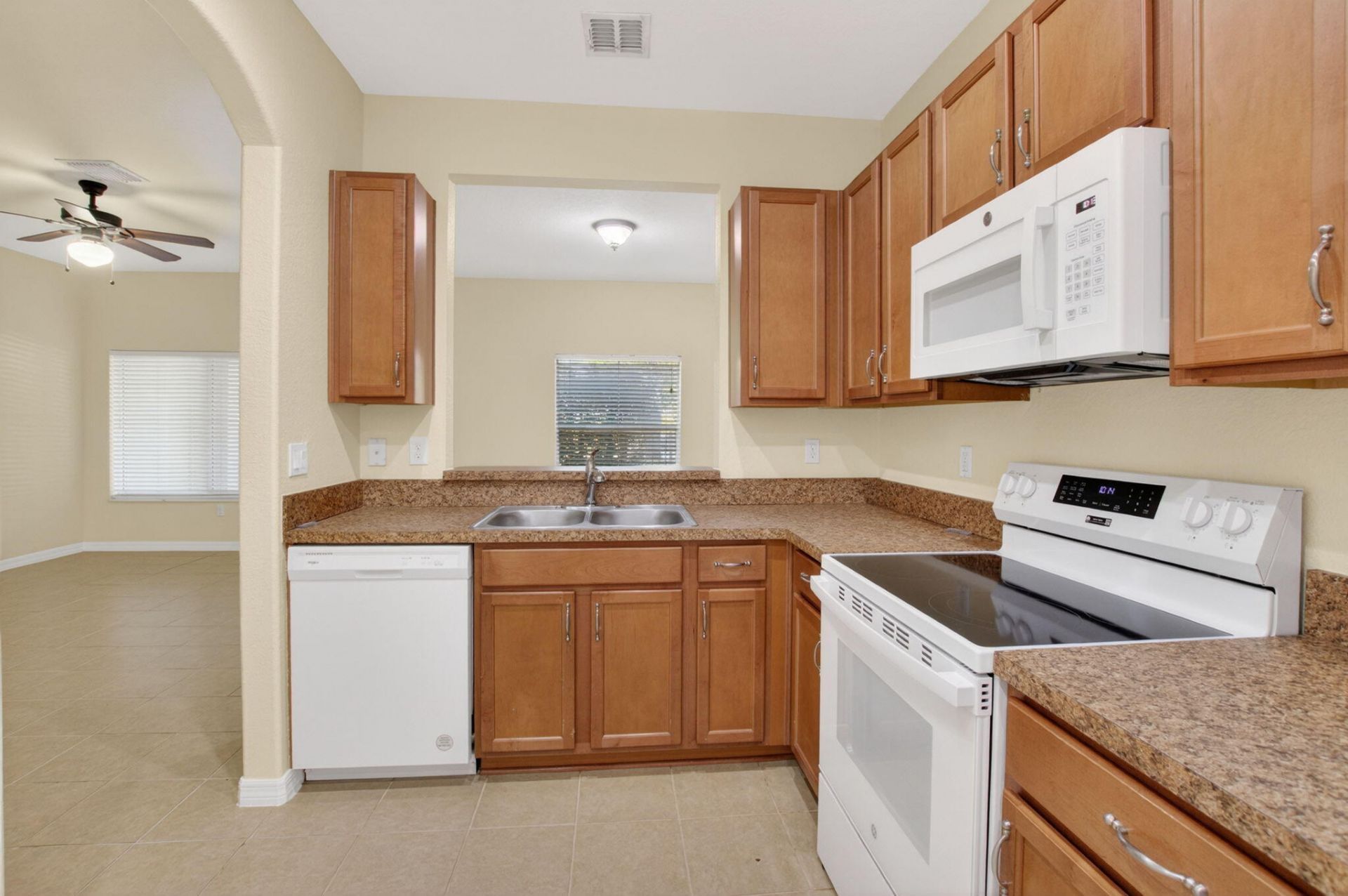 340 Lake Monterey Circle, Boynton Beach, FL 33426 Photo