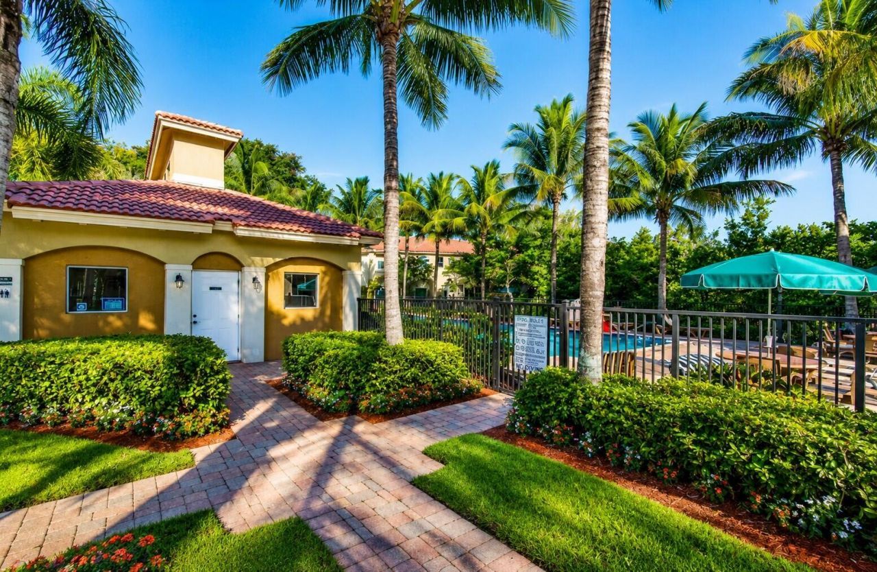 340 Lake Monterey Circle, Boynton Beach, FL 33426 Photo