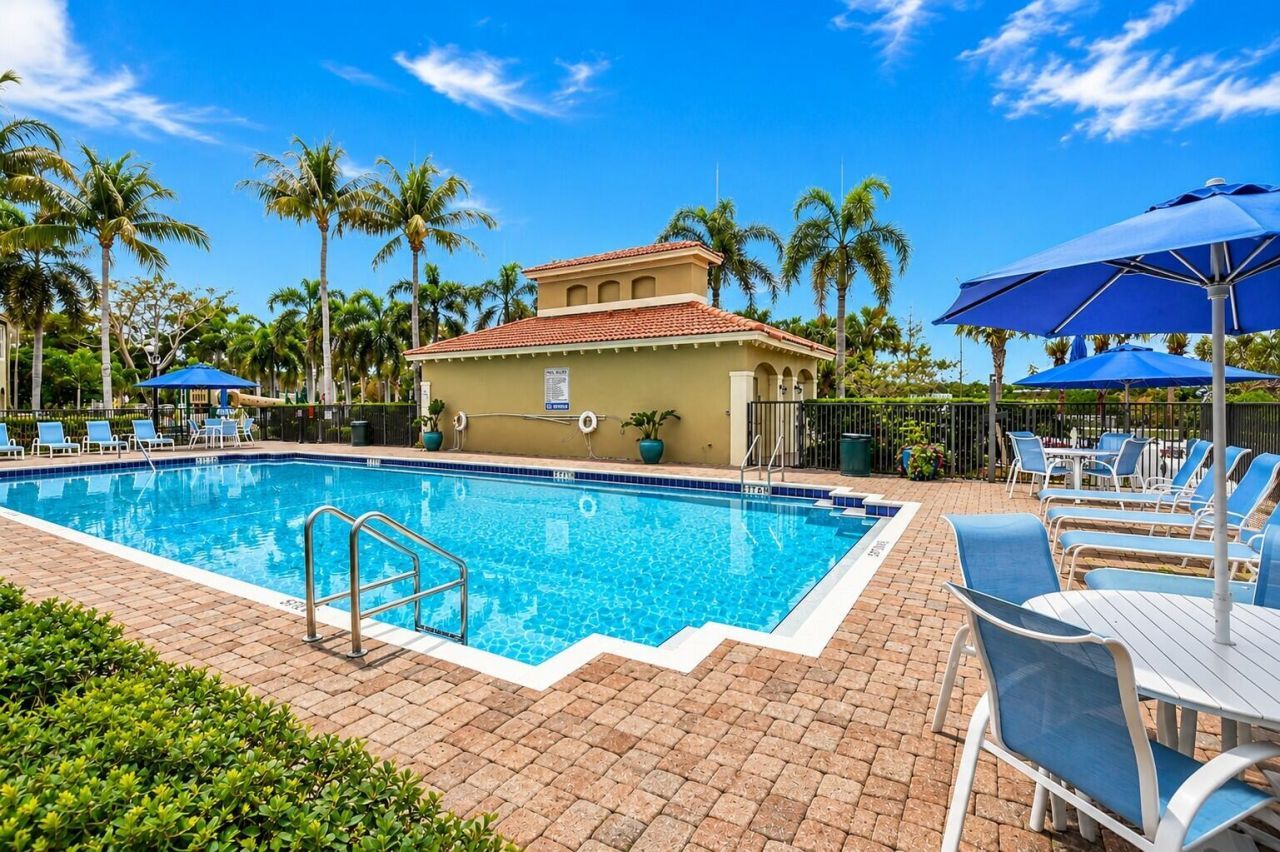 340 Lake Monterey Circle, Boynton Beach, FL 33426 Photo