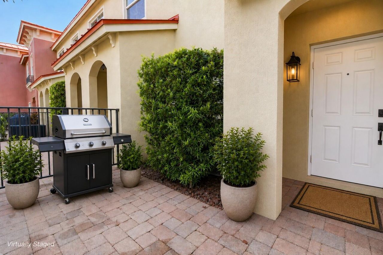 340 Lake Monterey Circle, Boynton Beach, FL 33426 Photo
