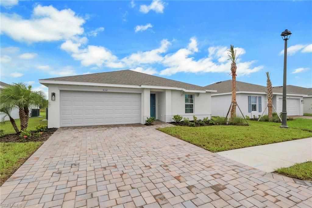 532 Ilaria Ct, Lehigh Acres, FL 33936 Photo