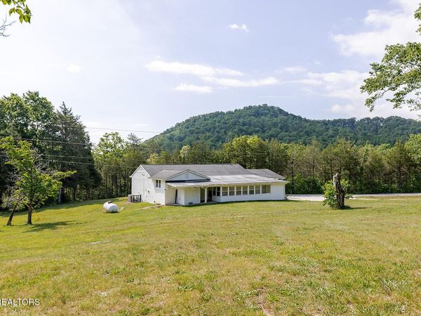 1184 Raccoon Valley Rd, Maynardville, TN 37807