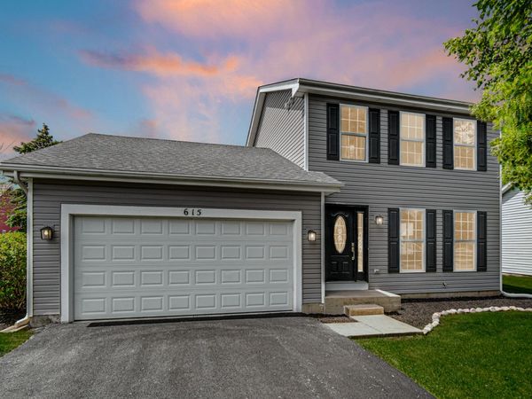 615 RED BARN Trail , Bolingbrook, IL 60490
