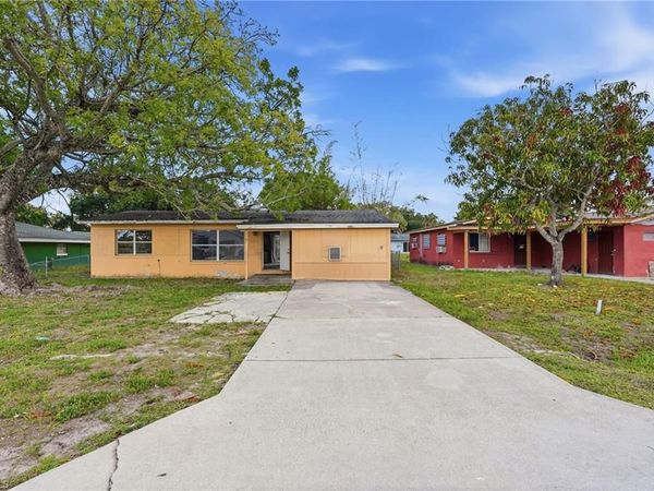 1507 Bert DR, FORT MYERS, FL 33916