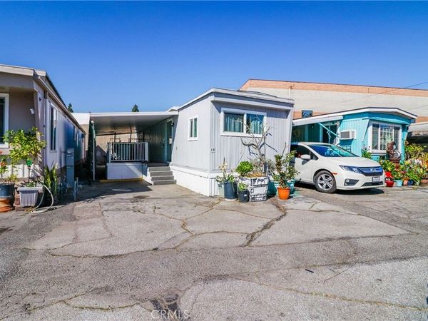 9020 Somerset Boulevard, Unit 19, Bellflower, CA 90706