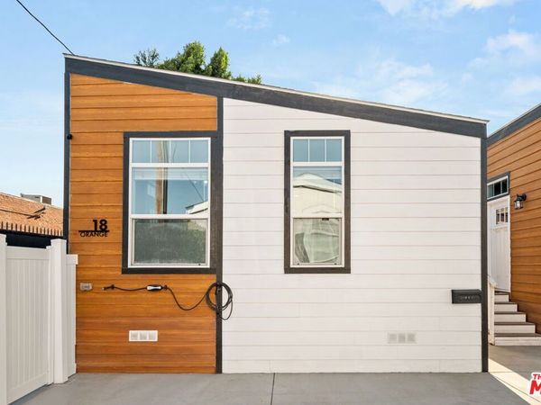 8250 Lankershim Boulevard, Unit 112, North Hollywood, CA 91605