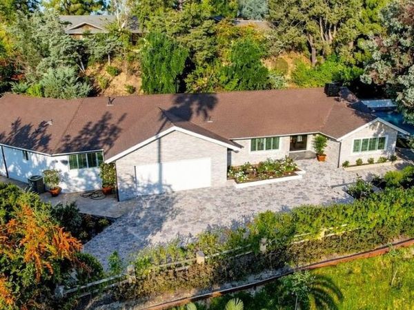 4732 Del Moreno Drive, Woodland Hills, CA 91364