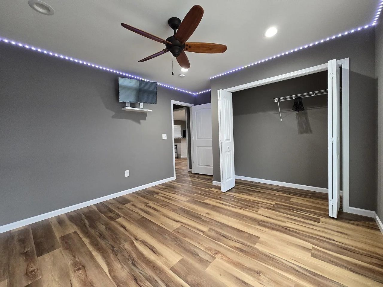 5177 Berkeley Ct. Photo 13