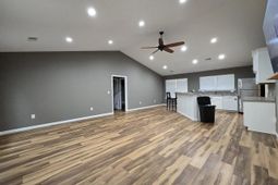 5177 Berkeley Ct. photo 4