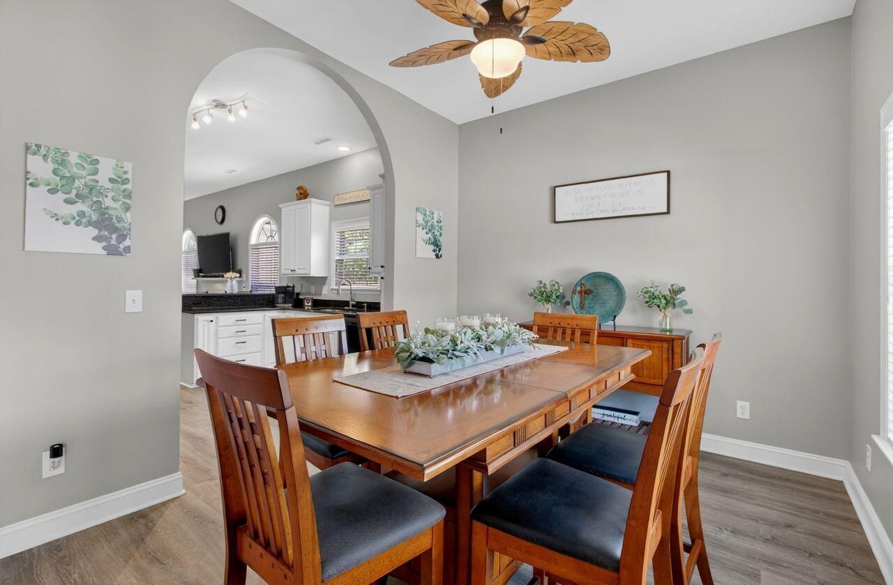 116 Summer Trace Drive Photo 6