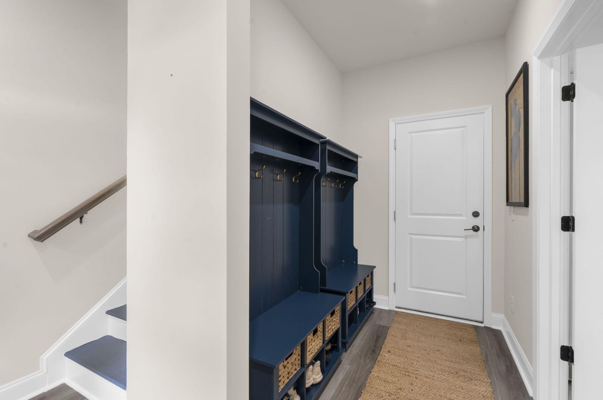 641 N Laurel Street Photo 41