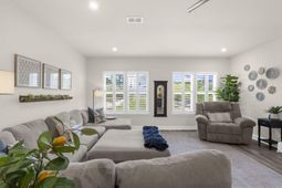 641 N Laurel Street photo 4