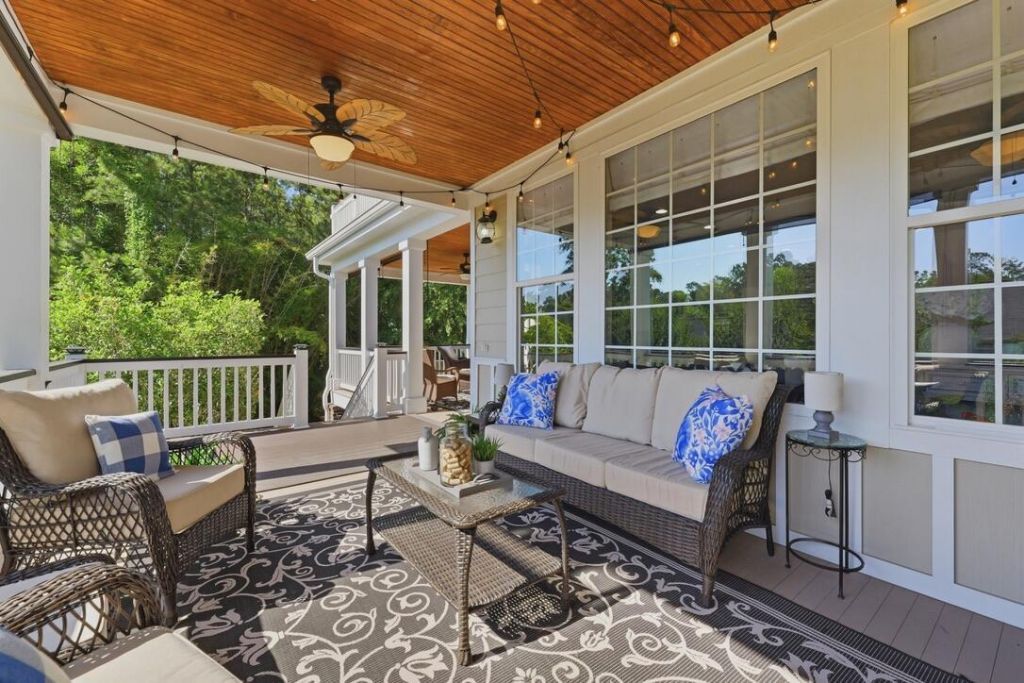 216 Summer Breeze Way Photo 10