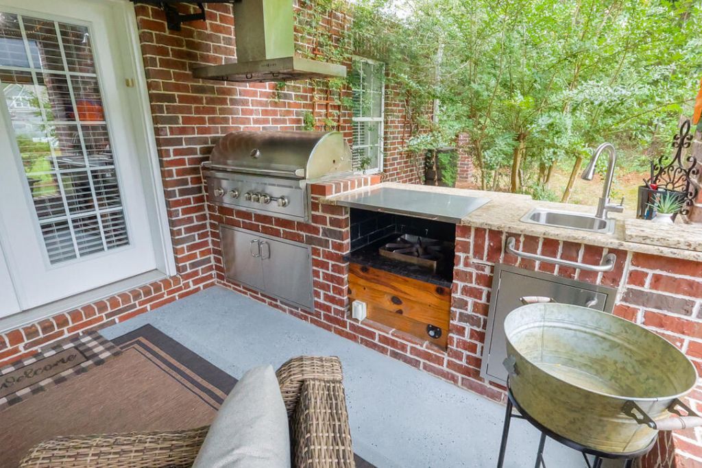 216 Summer Breeze Way Photo 14