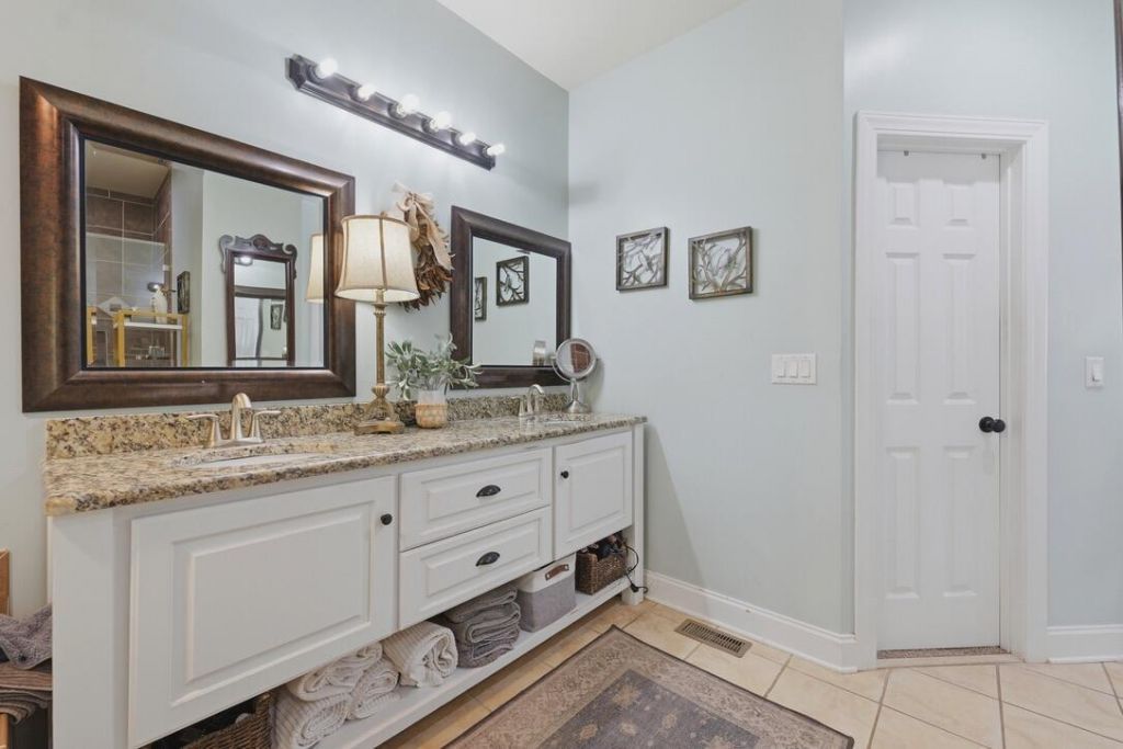 216 Summer Breeze Way Photo 29