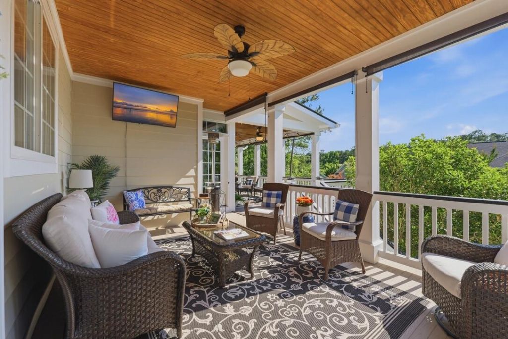 216 Summer Breeze Way Photo 9
