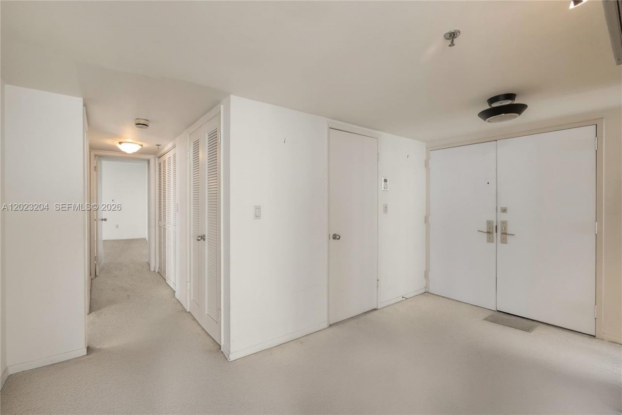 9 Island Ave, Unit 2115, Miami Beach, FL 33139 Photo