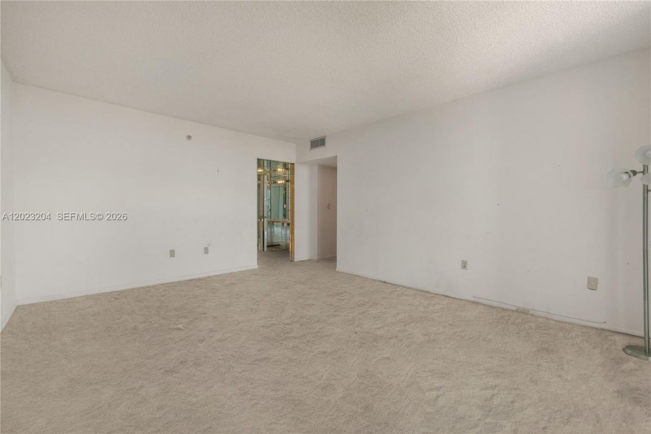 9 Island Ave, Unit 2115, Miami Beach, FL 33139 Photo