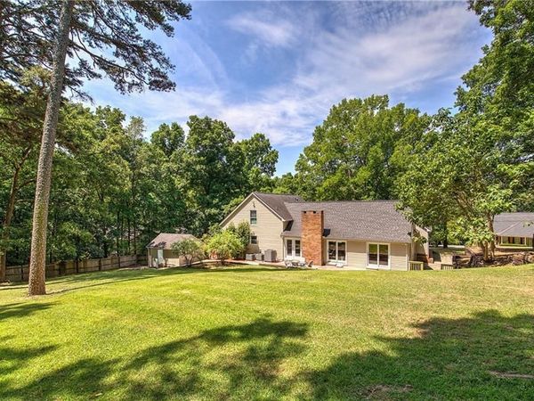 224 Shadowood Drive SE, Calhoun, GA 30701