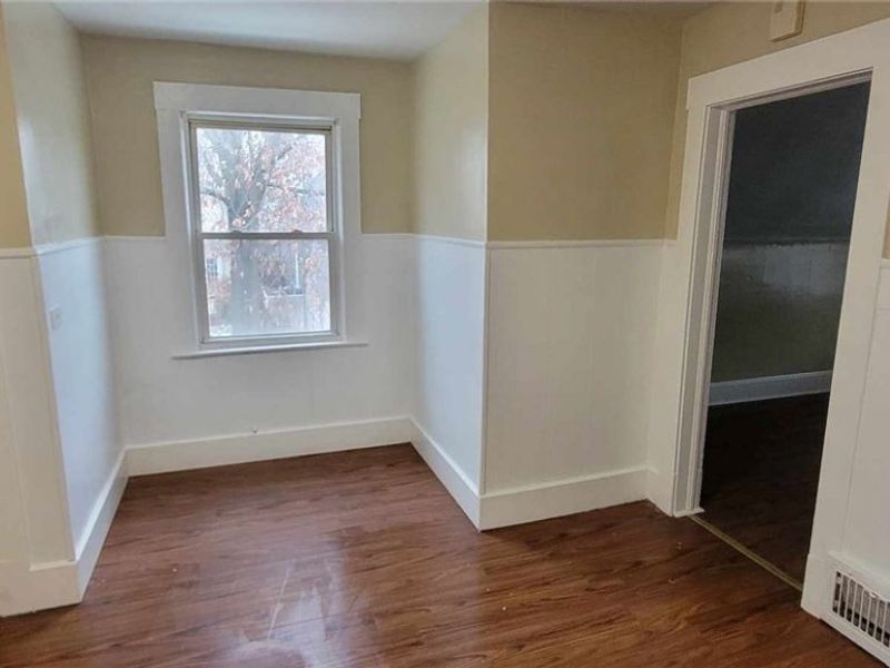 2314 Henninger Road, Cleveland, OH 44109 Photo 11