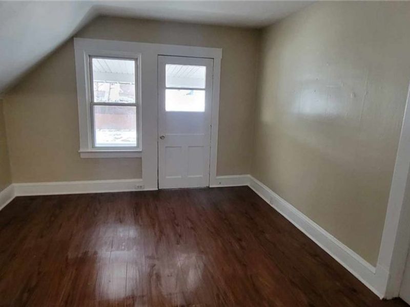 2314 Henninger Road, Cleveland, OH 44109 Photo 18