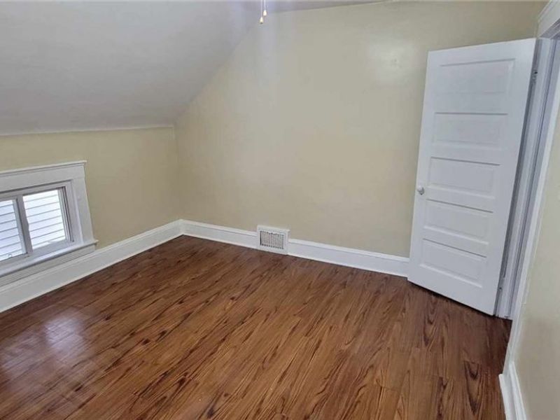 2314 Henninger Road, Cleveland, OH 44109 Photo 31