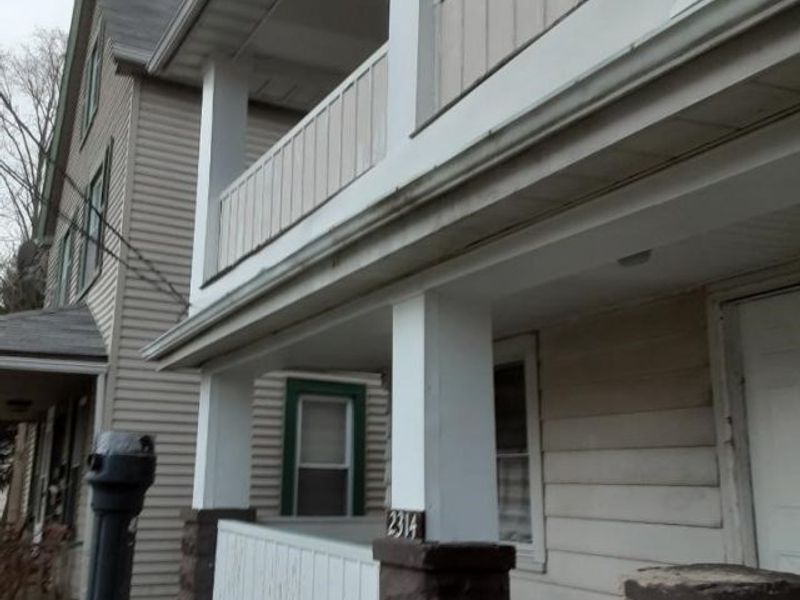 2314 Henninger Road, Cleveland, OH 44109 Photo 42