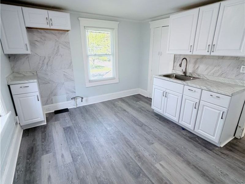 521 Columbus Avenue NW, Canton, OH 44708 Photo 3