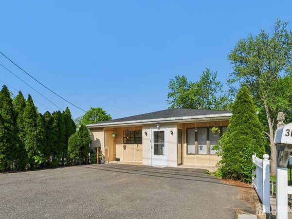 36 Henry Street, Edison, NJ 08820