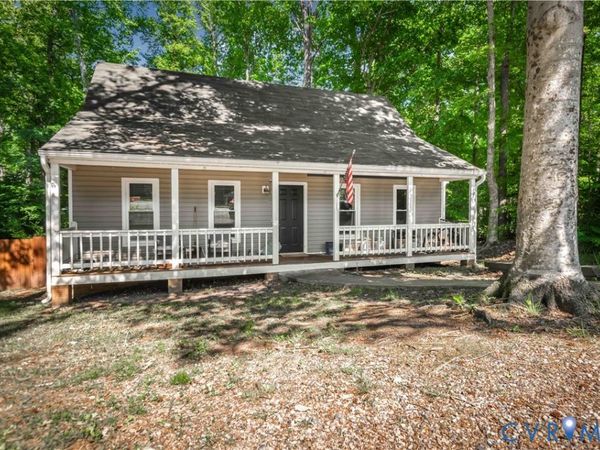7113 Deer Run Lane , Chesterfield, VA 23112