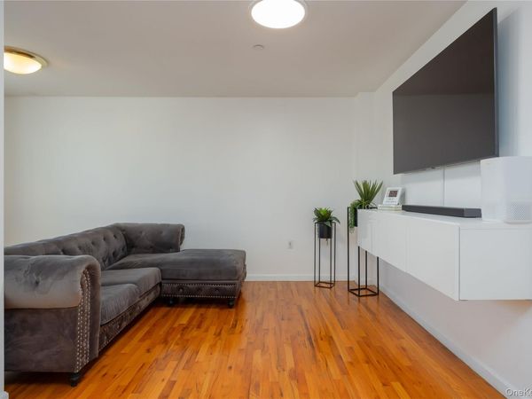 2023 Belmont Avenue , Unit 5C, Bronx, NY 10457