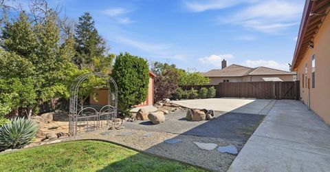10717 Goldsborough Cir, Oakdale, CA 95361 Photo