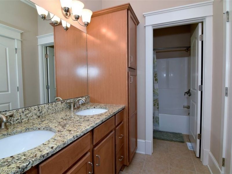 11101 E Washington Street, Chagrin Falls, OH 44023 Photo 30