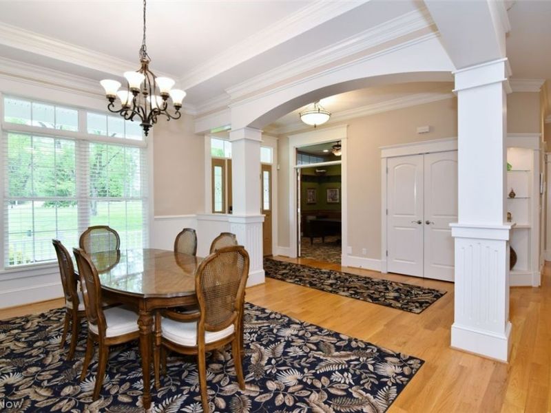 11101 E Washington Street, Chagrin Falls, OH 44023 Photo 6