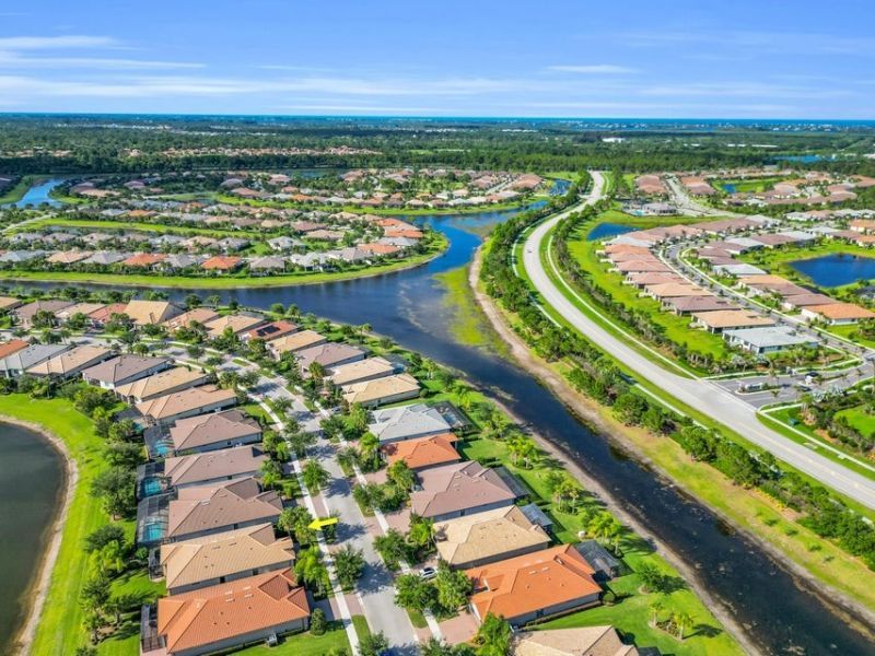 5040 Pendelton Square, Vero Beach, FL 32967 Photo