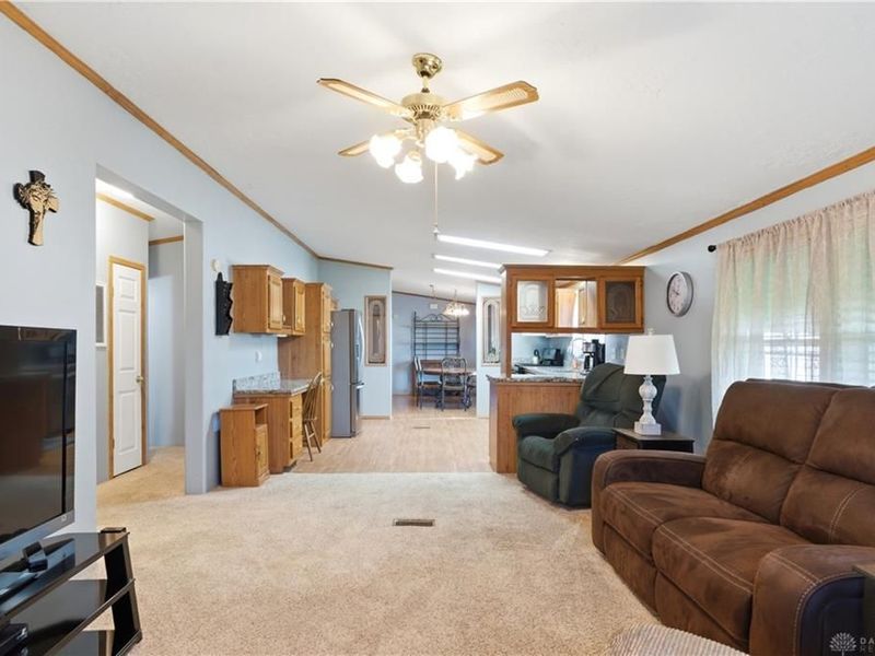 137 South Point Drive, Fairborn, OH 45324 Photo 13