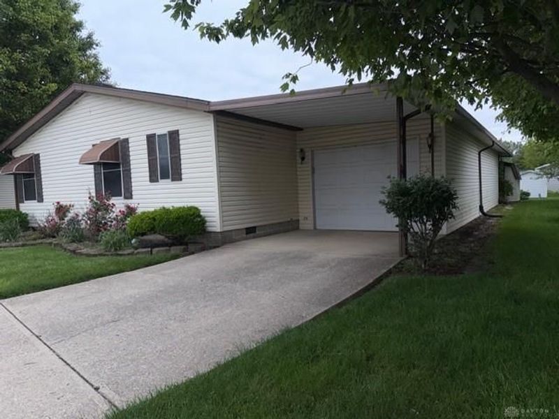 137 South Point Drive, Fairborn, OH 45324 Photo 4