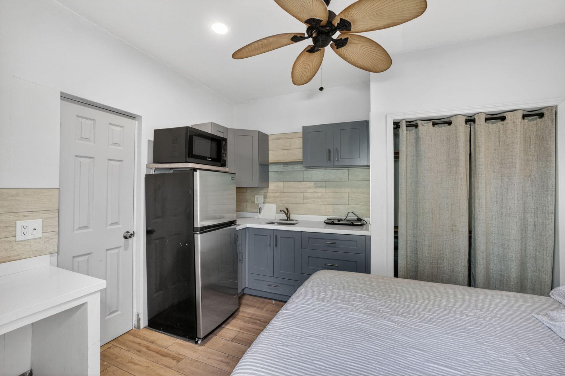 1412 NE 15th Avenue, Fort Lauderdale, FL 33304 Photo