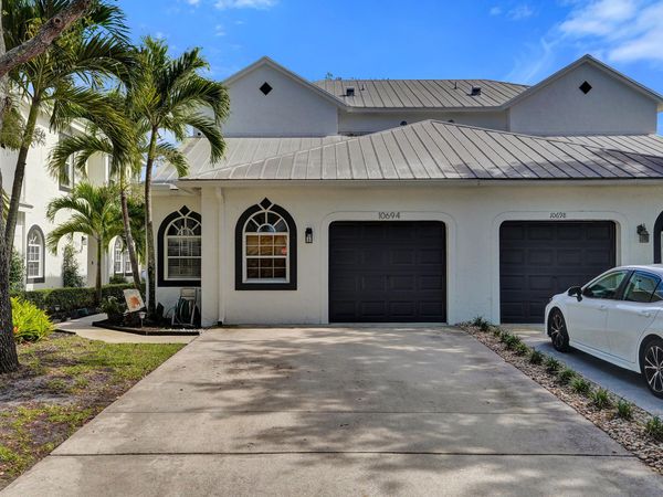 10694 Pelican Drive, Wellington, FL 33414