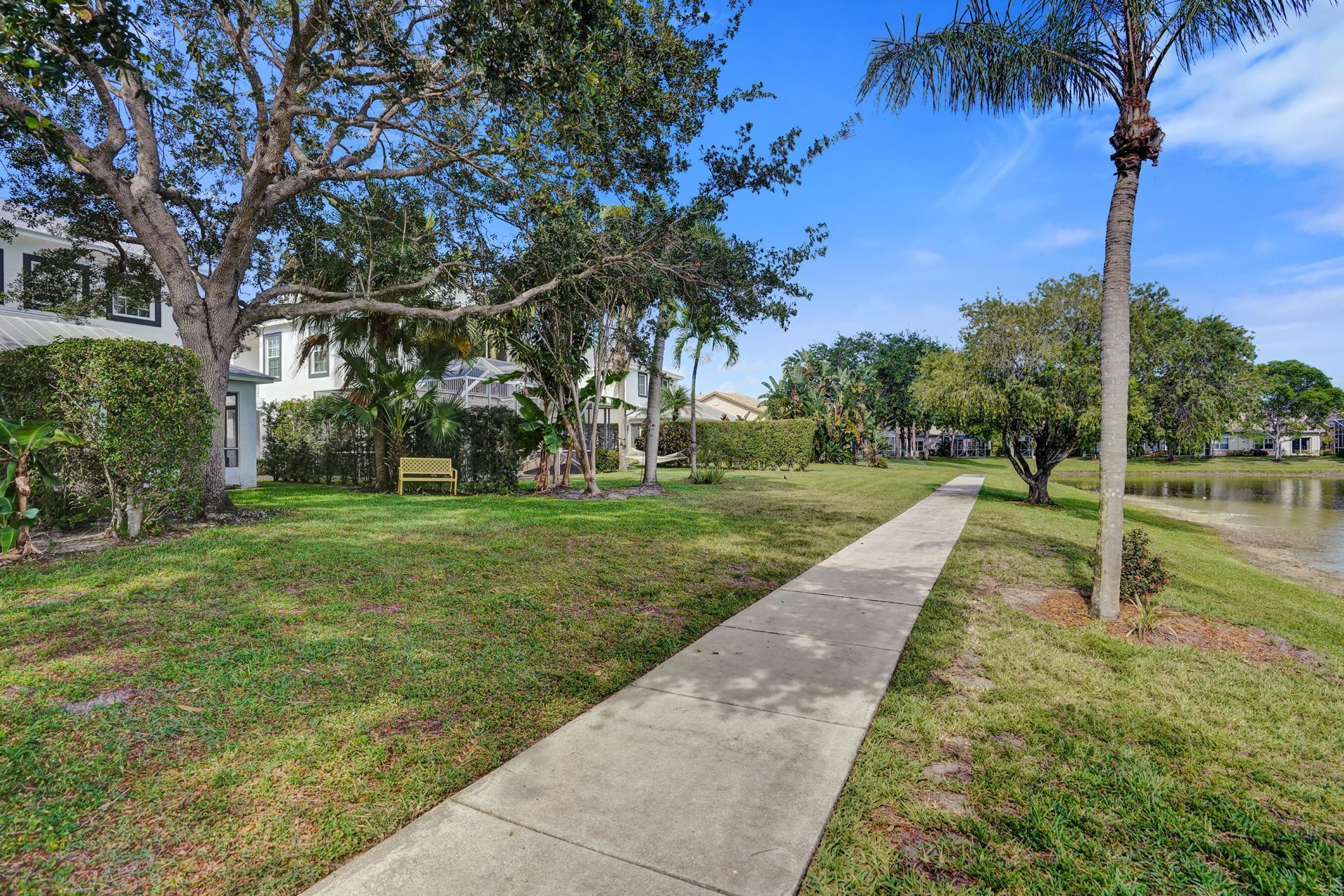 10694 Pelican Drive, Wellington, FL 33414 Photo