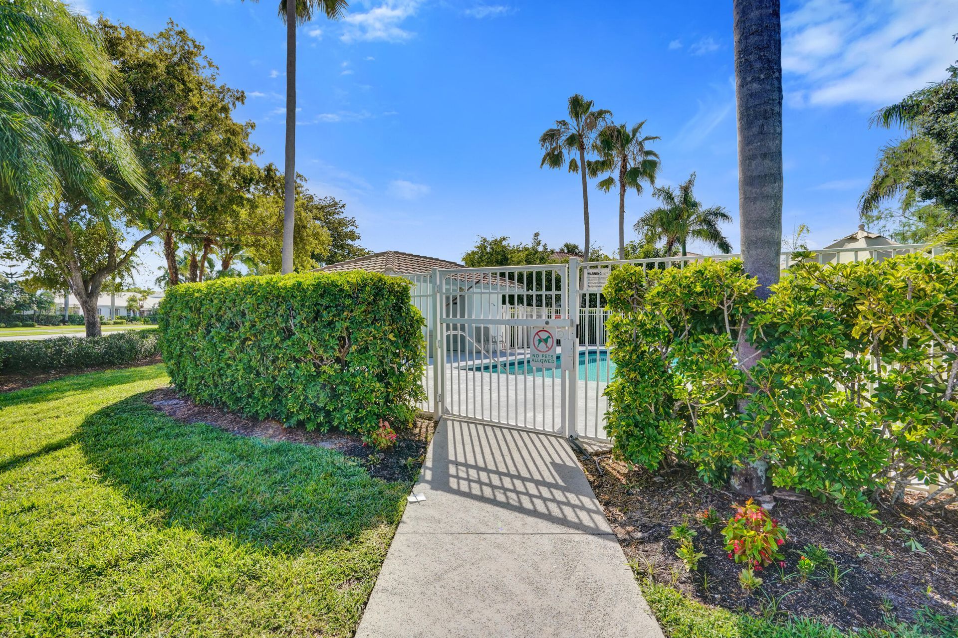 10694 Pelican Drive, Wellington, FL 33414 Photo