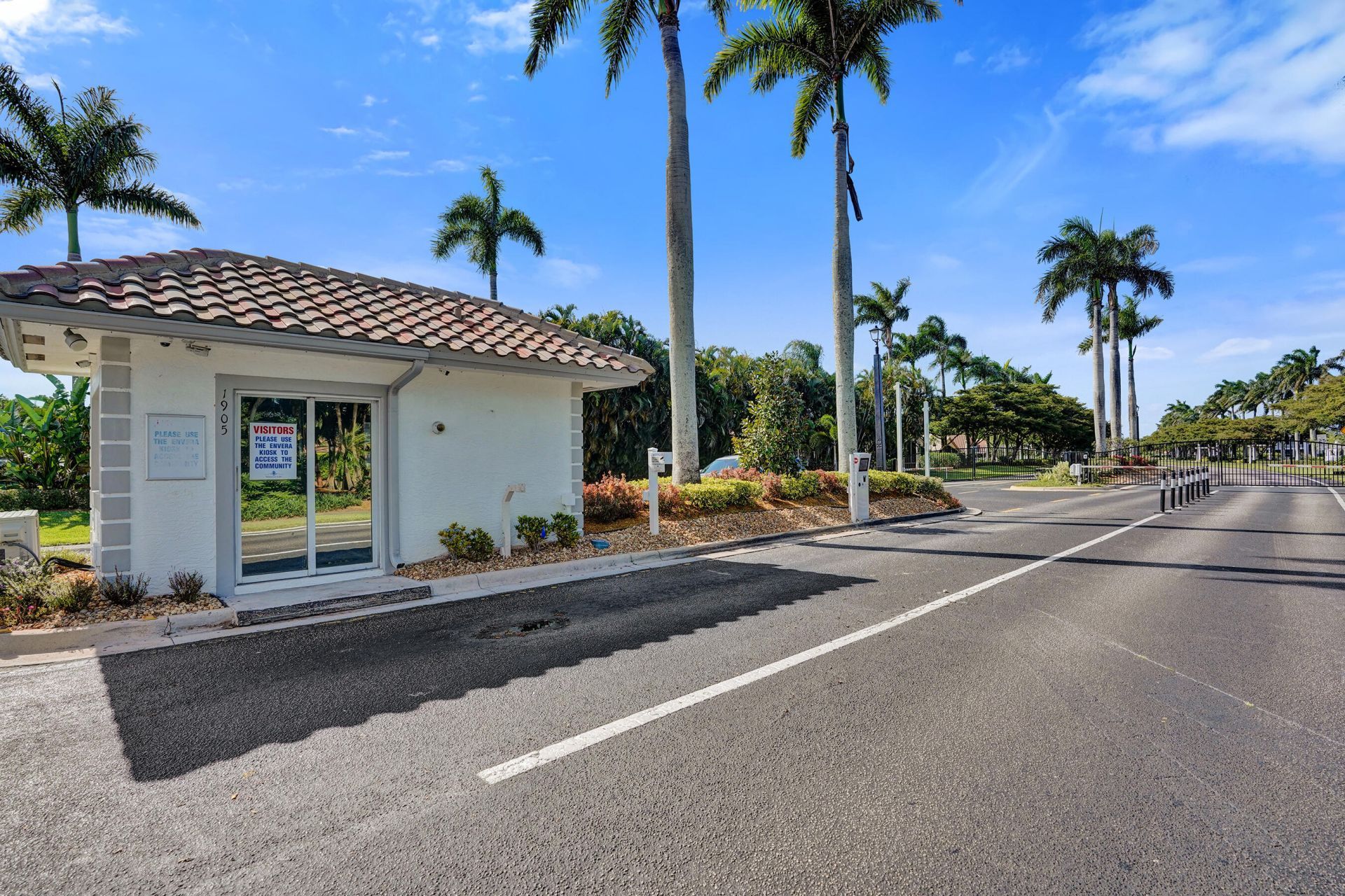 10694 Pelican Drive, Wellington, FL 33414 Photo