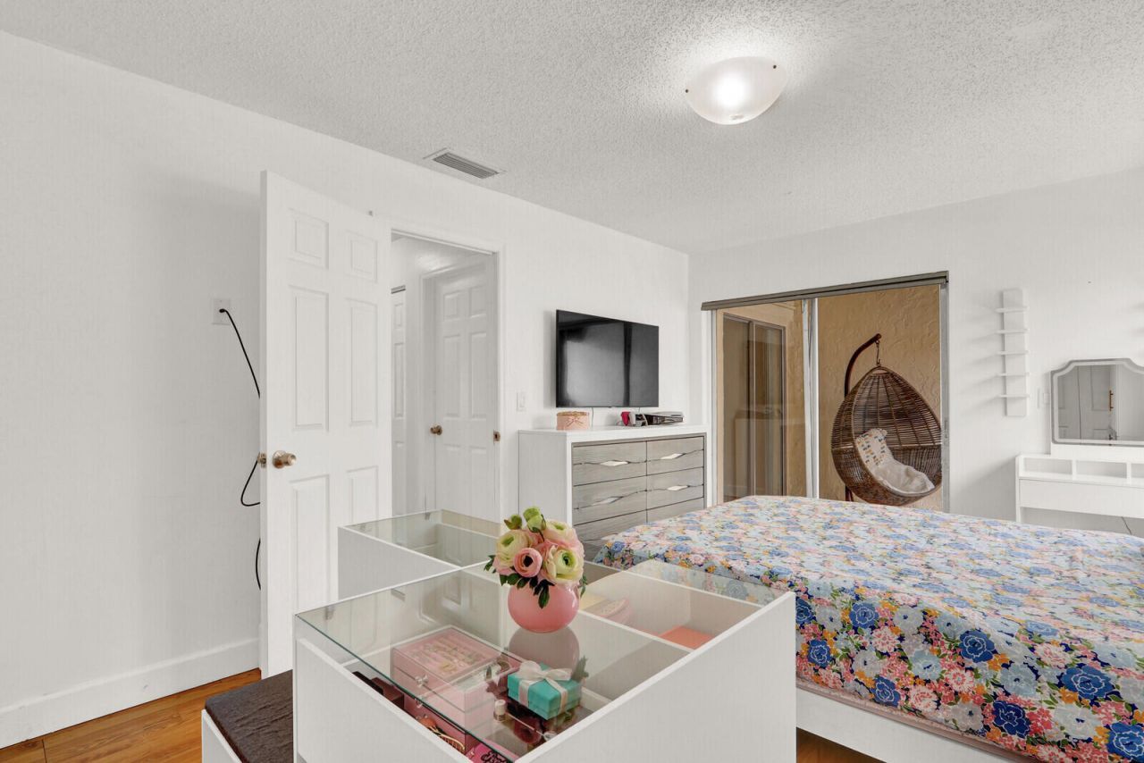 5272 Bosque Lane, Unit 31, West Palm Beach, FL 33415 Photo