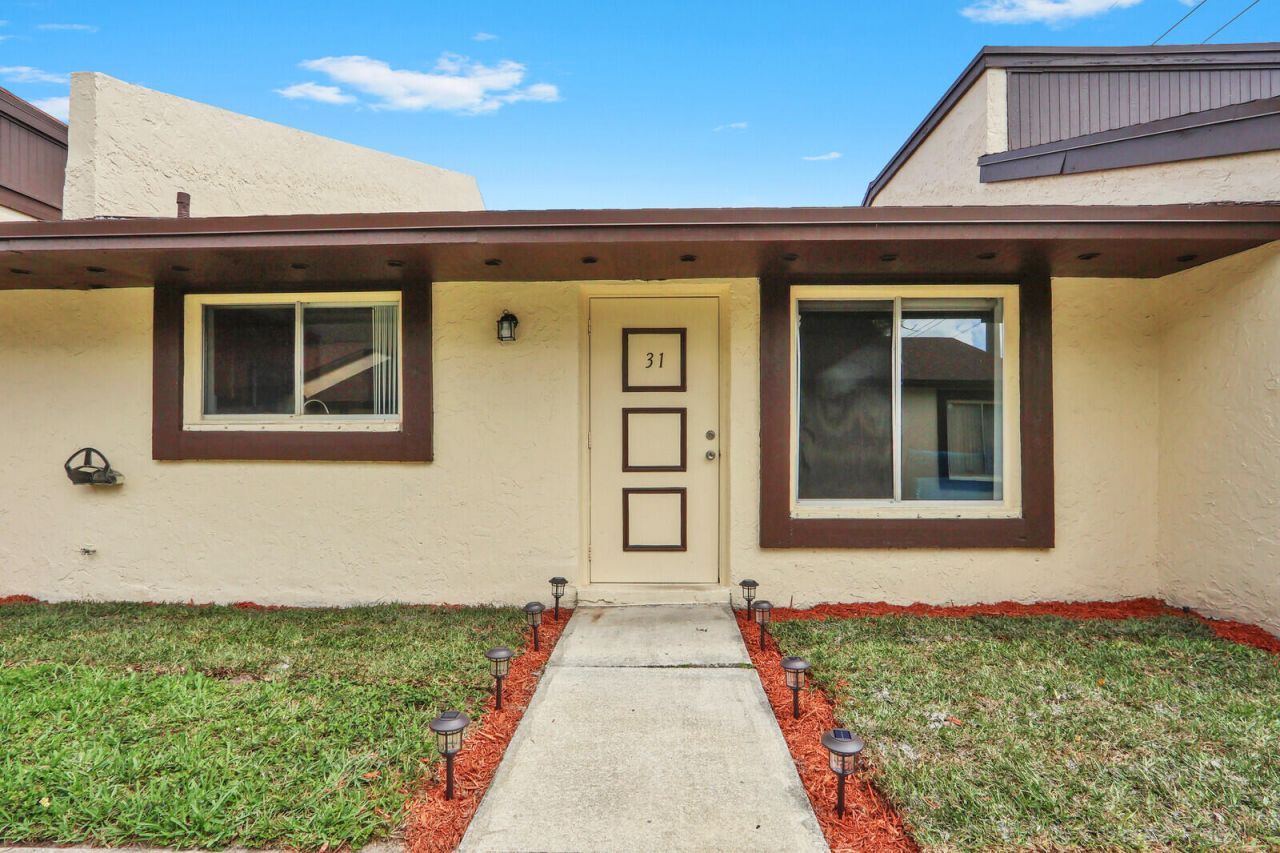 5272 Bosque Lane, Unit 31, West Palm Beach, FL 33415 Photo
